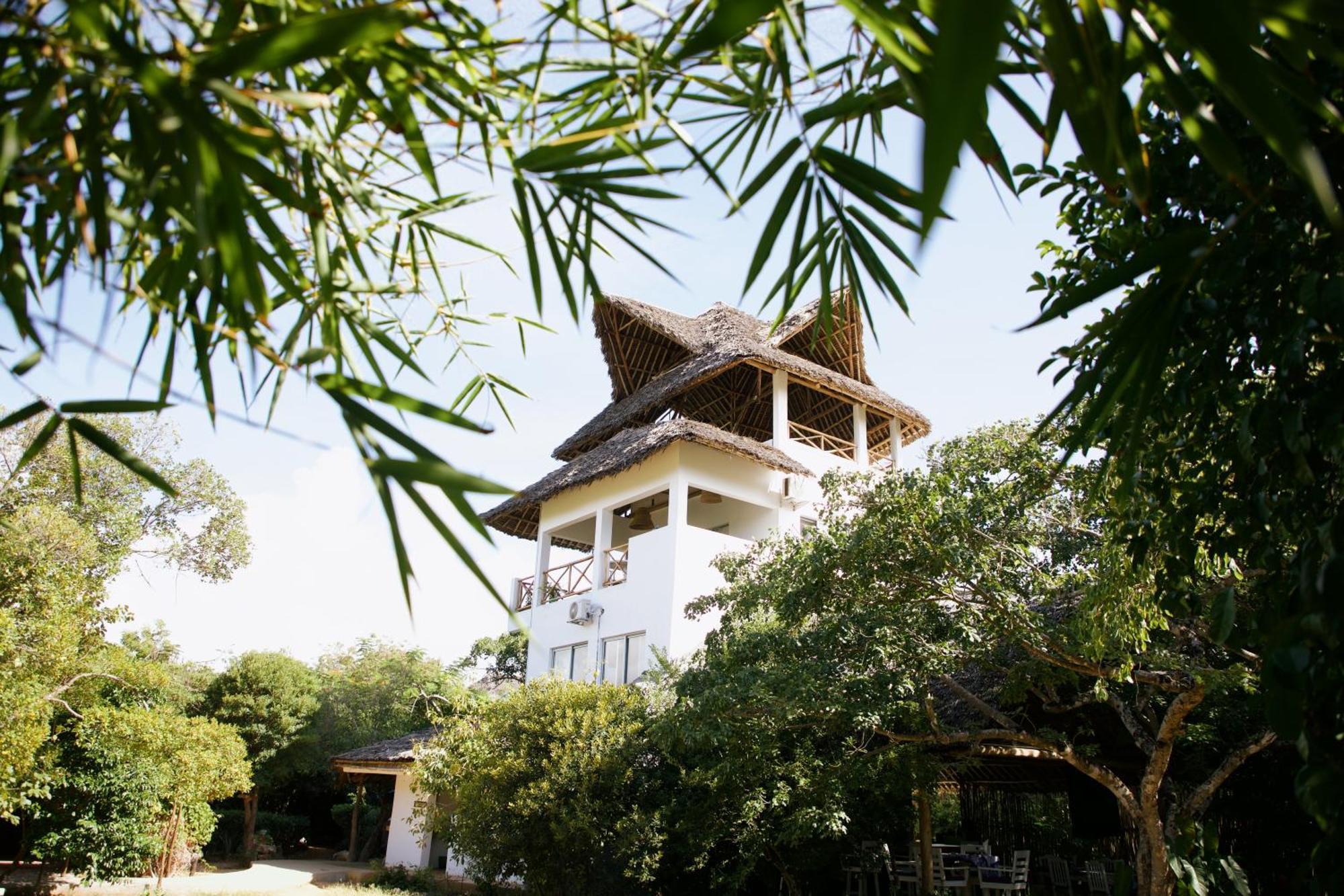 Watamu Beach Cottages Exterior photo